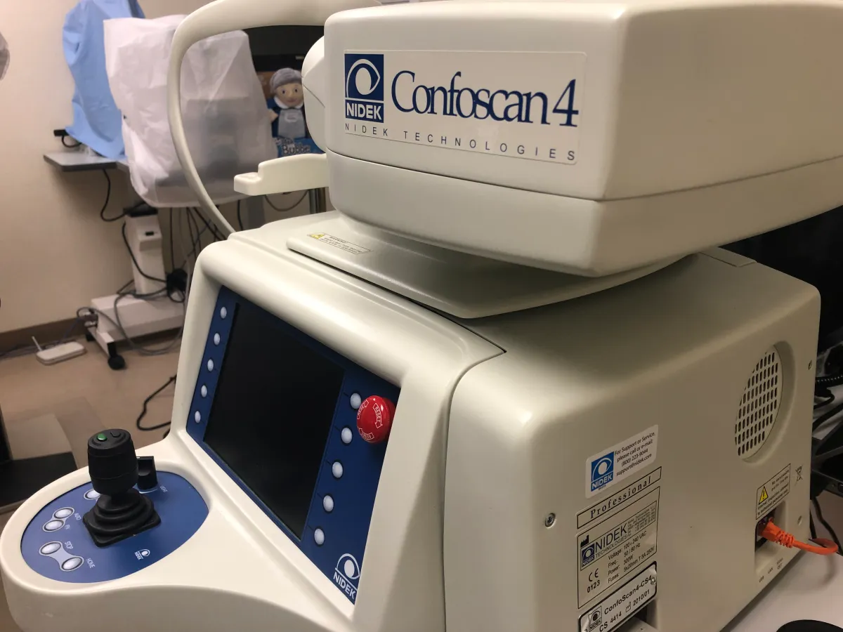 Development of Feasible Methods to Image the Eyelid Margin